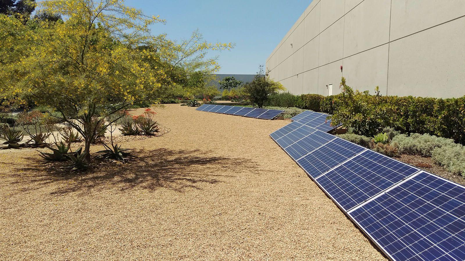 太阳能电池板用于清洁生产
